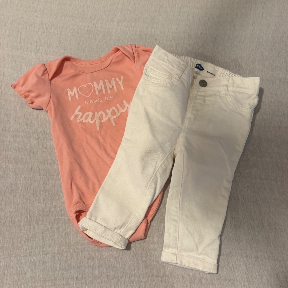 Bon Bebe Pink Mommy Bodysuit and Old Navy White Boyfriend Jeans‎ Set 6-12 Months